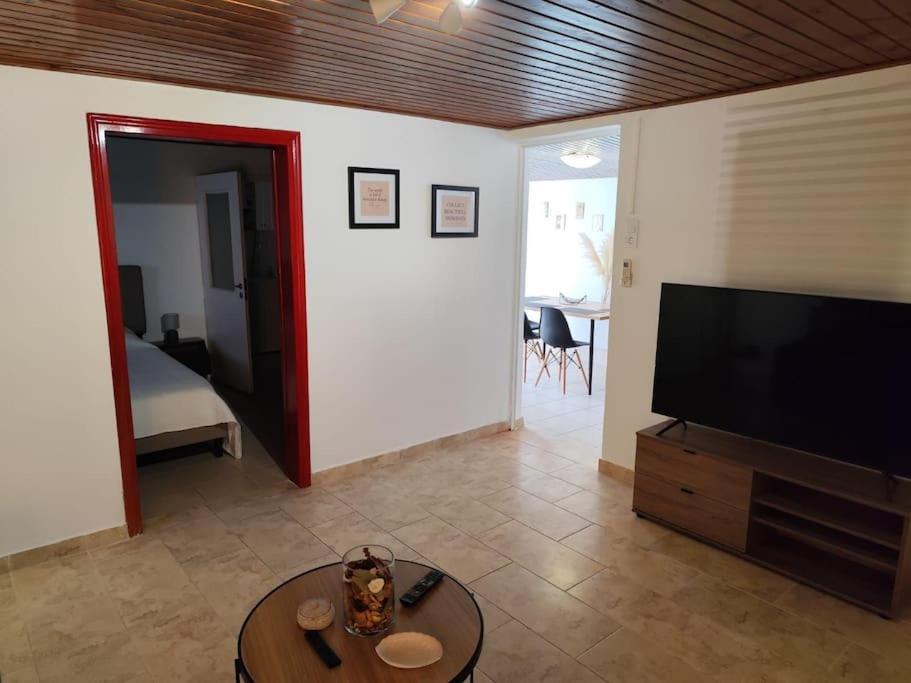 Villa Lemon Tree House Poros Poros Town Exterior foto